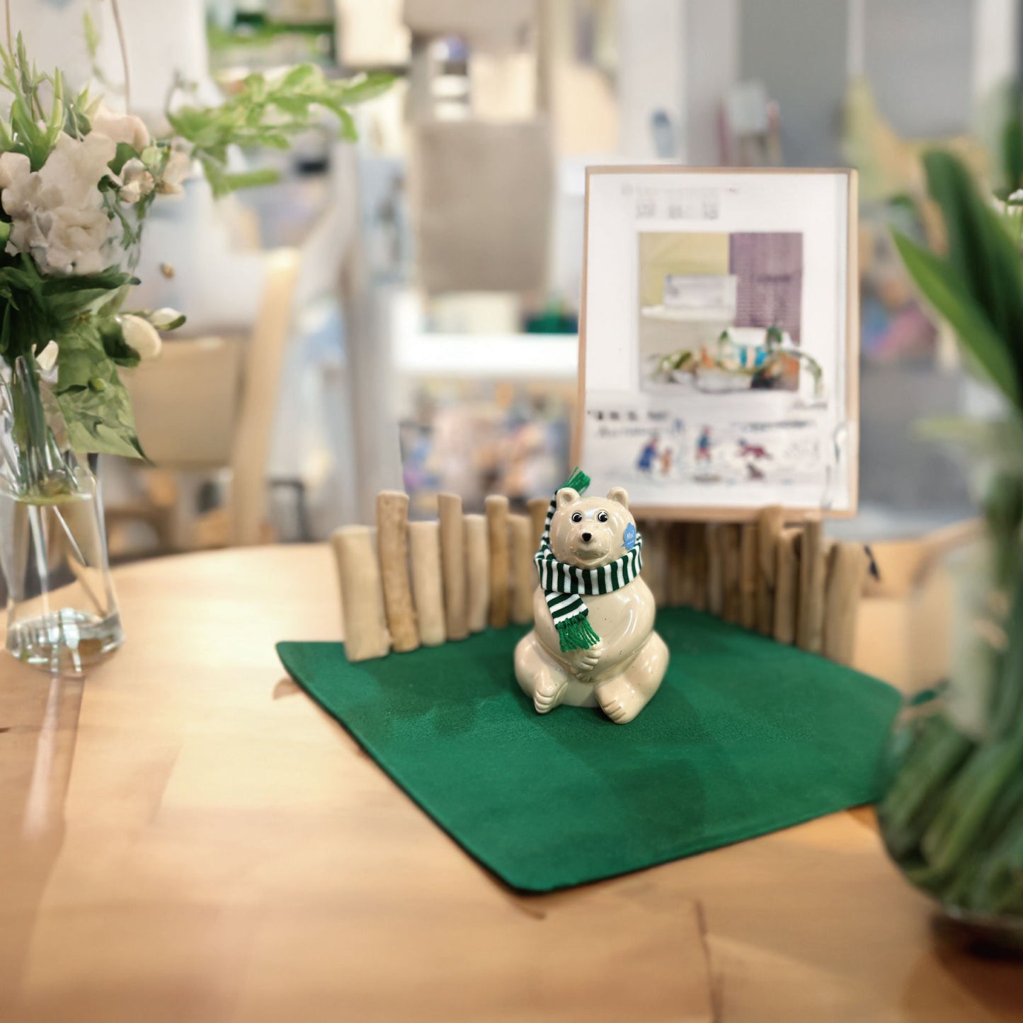 【正規品】2023年限定 マフラー付き 白くま貯金箱| Polar Bear Money Box
